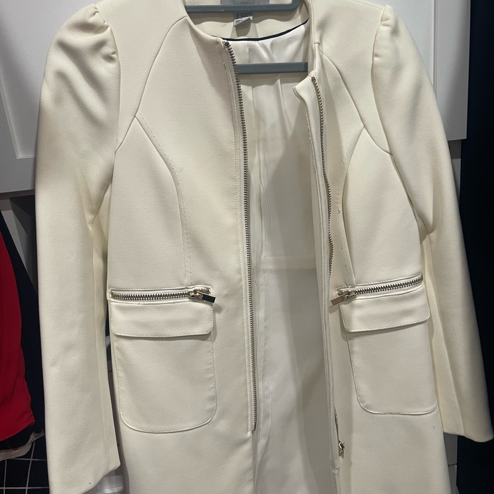 H&M Cream Blazer with Tailored Silhouette